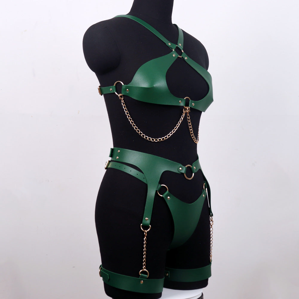 Vesper Chain Silhouette